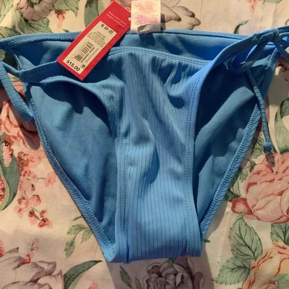 NWT Xhilaration Women’s Bikini Bottoms Size Small - Picture 1 of 7